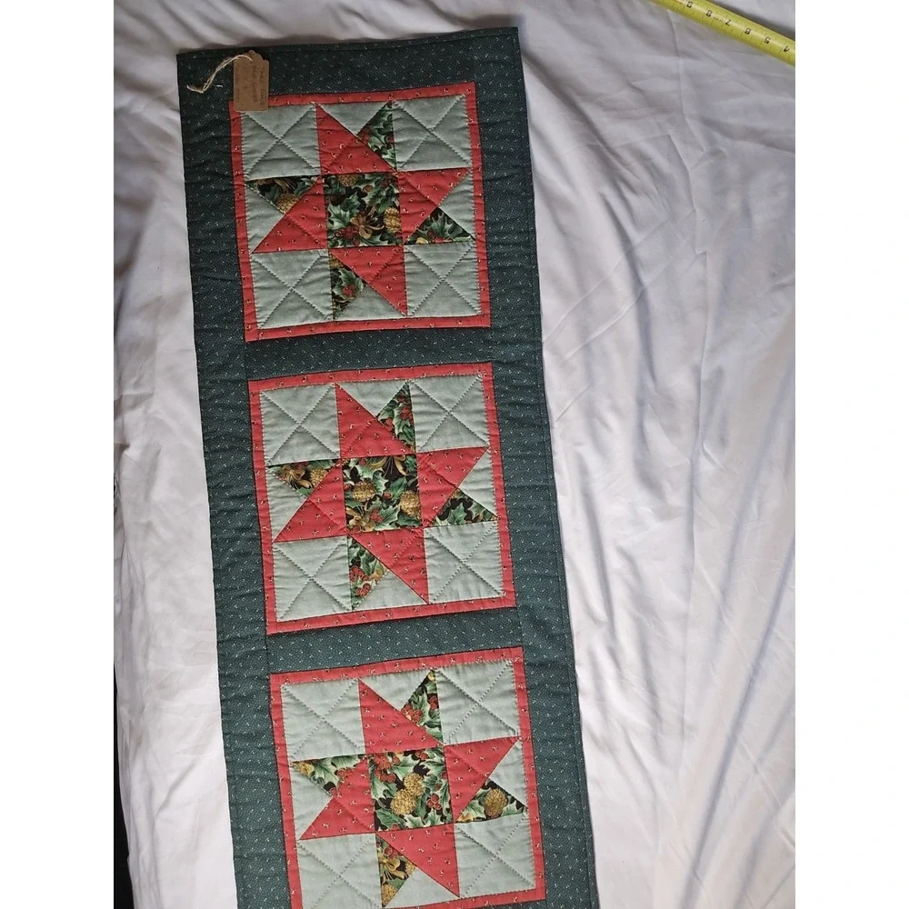 New Handmade Christmas Quilted Patchwork Table Runner 15